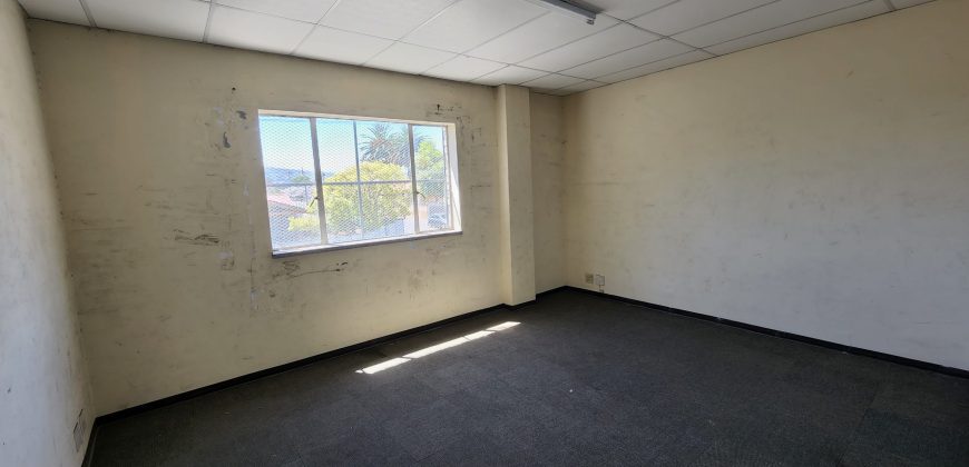 1,972 m² Warehouse to Rent Beaconvale I 16 Duiker Street