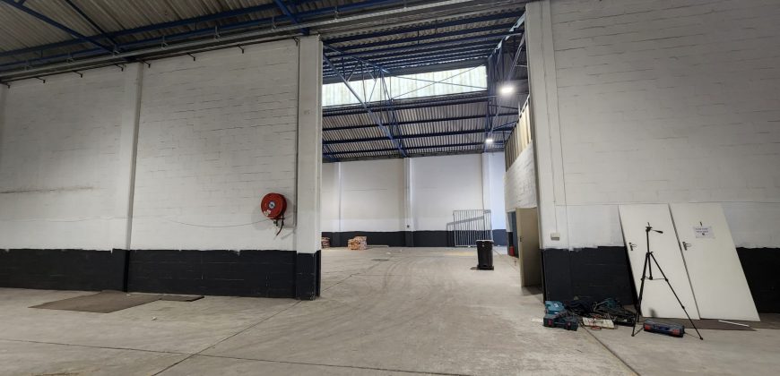 1,972 m² Warehouse to Rent Beaconvale I 16 Duiker Street
