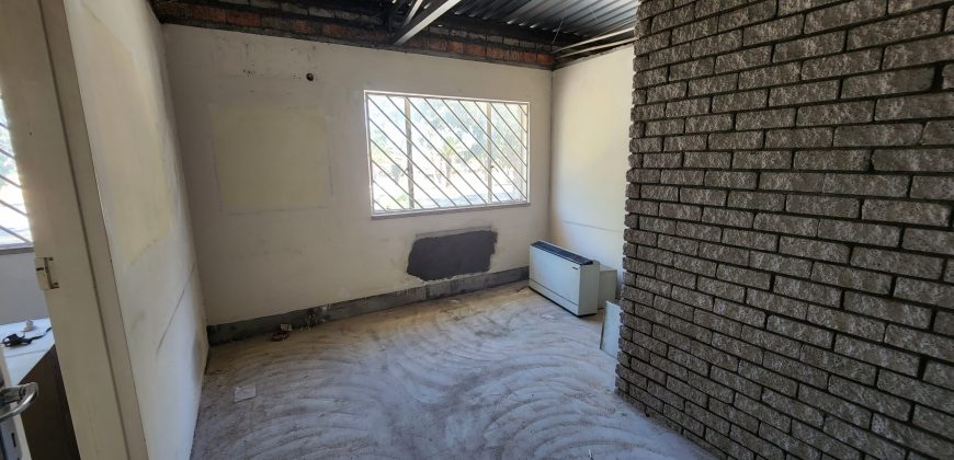 1,972 m² Warehouse to Rent Beaconvale I 16 Duiker Street