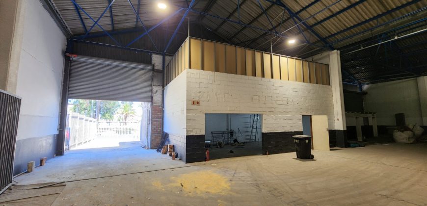 1,972 m² Warehouse to Rent Beaconvale I 16 Duiker Street