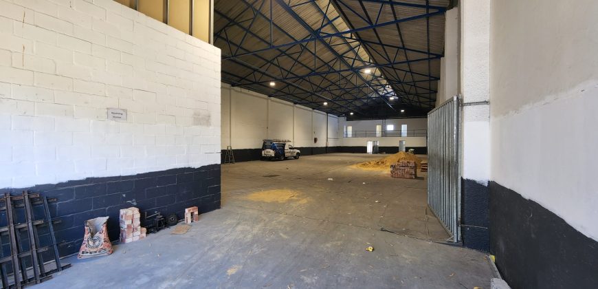 1,972 m² Warehouse to Rent Beaconvale I 16 Duiker Street