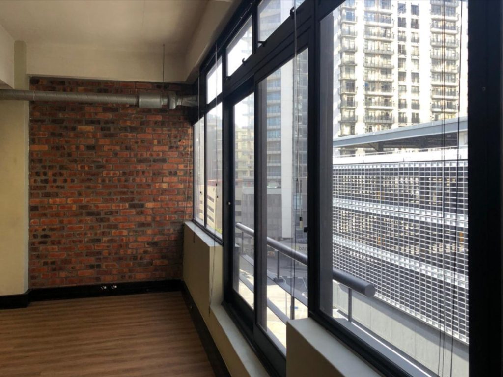 4 Loop Street