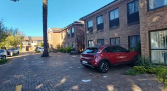 111 m² Office to Rent Clareview Office Park