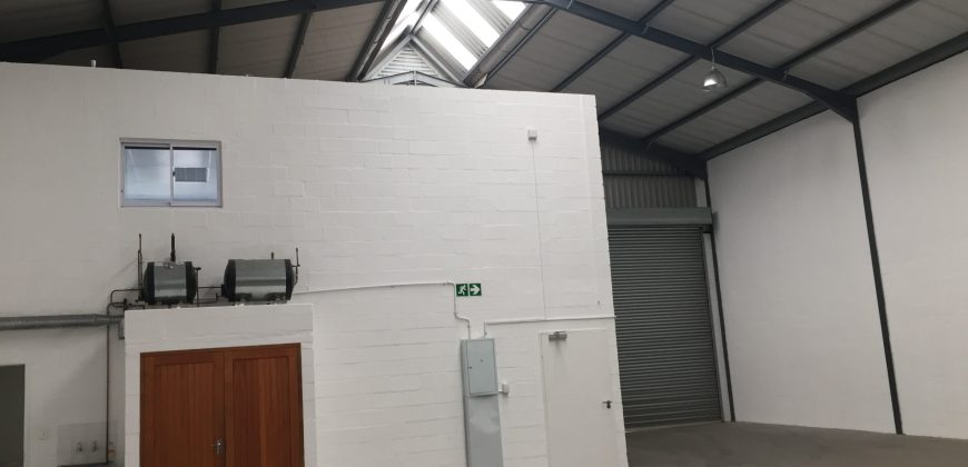 430 m² Warehouse to Rent Montague Gardens I Garnet Park