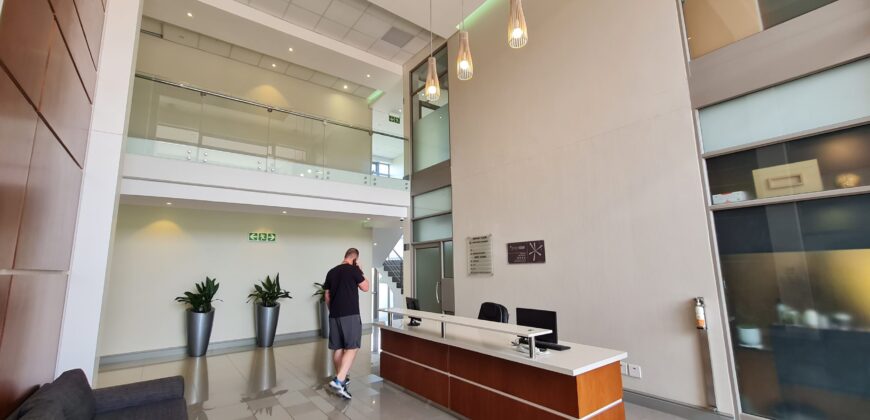 217 m² Office to Rent Century City