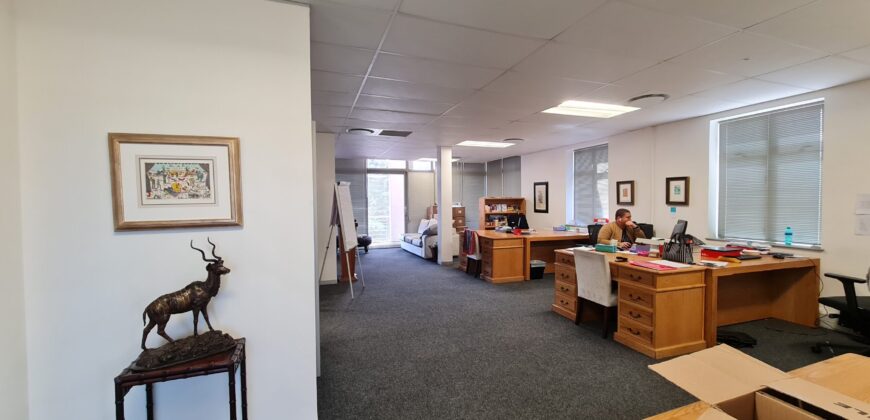 217 m² Office to Rent Century City