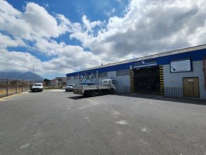 2,356 m² Warehouse to Rent Epping Industria
