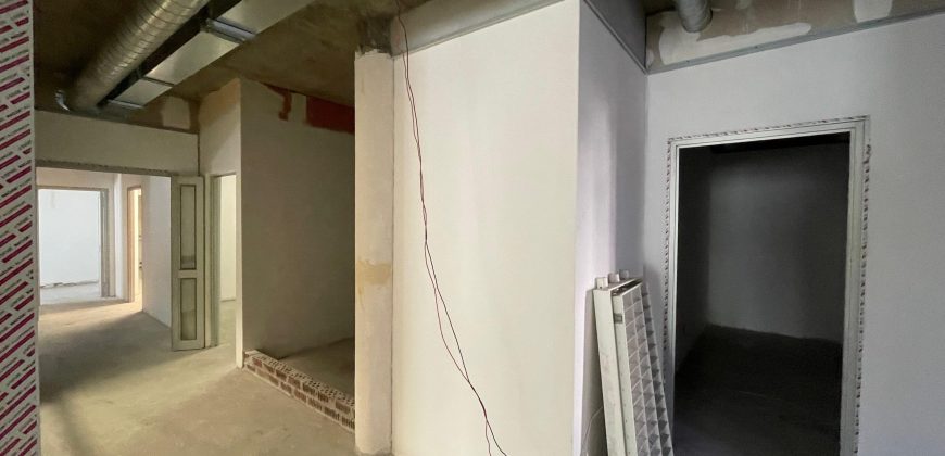 454 m² Office To Rent Waterford House