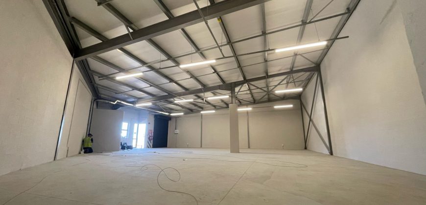 256 m² Warehouse to Rent Montague Gardens