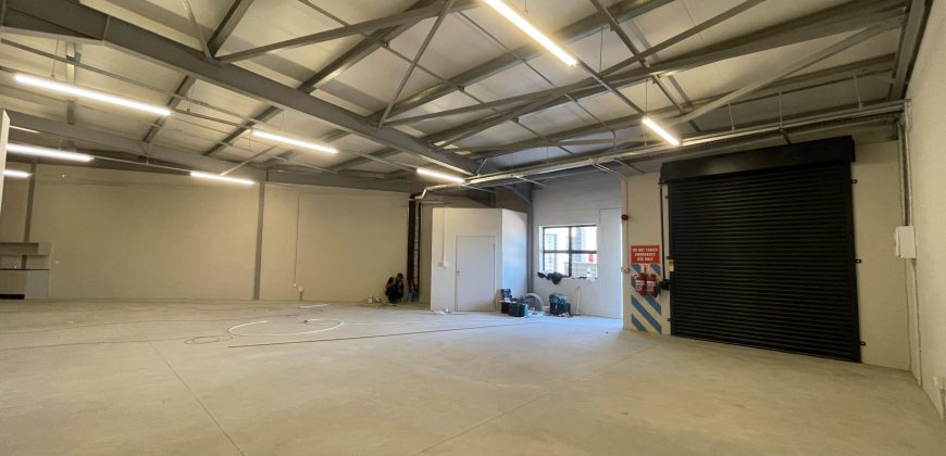 256 m² Warehouse to Rent Montague Gardens