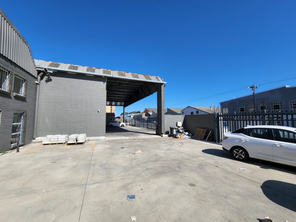 84 Connaught Road, Beaconvale