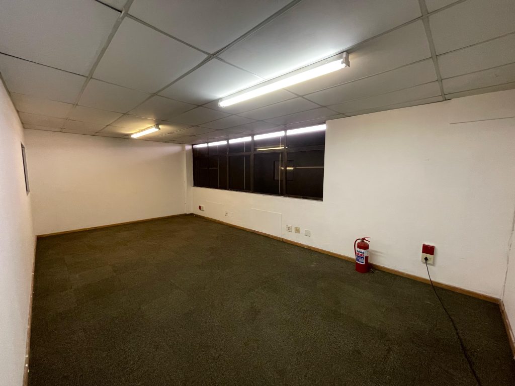 Warehouse to Rent Montague Gardens - Jigman Park