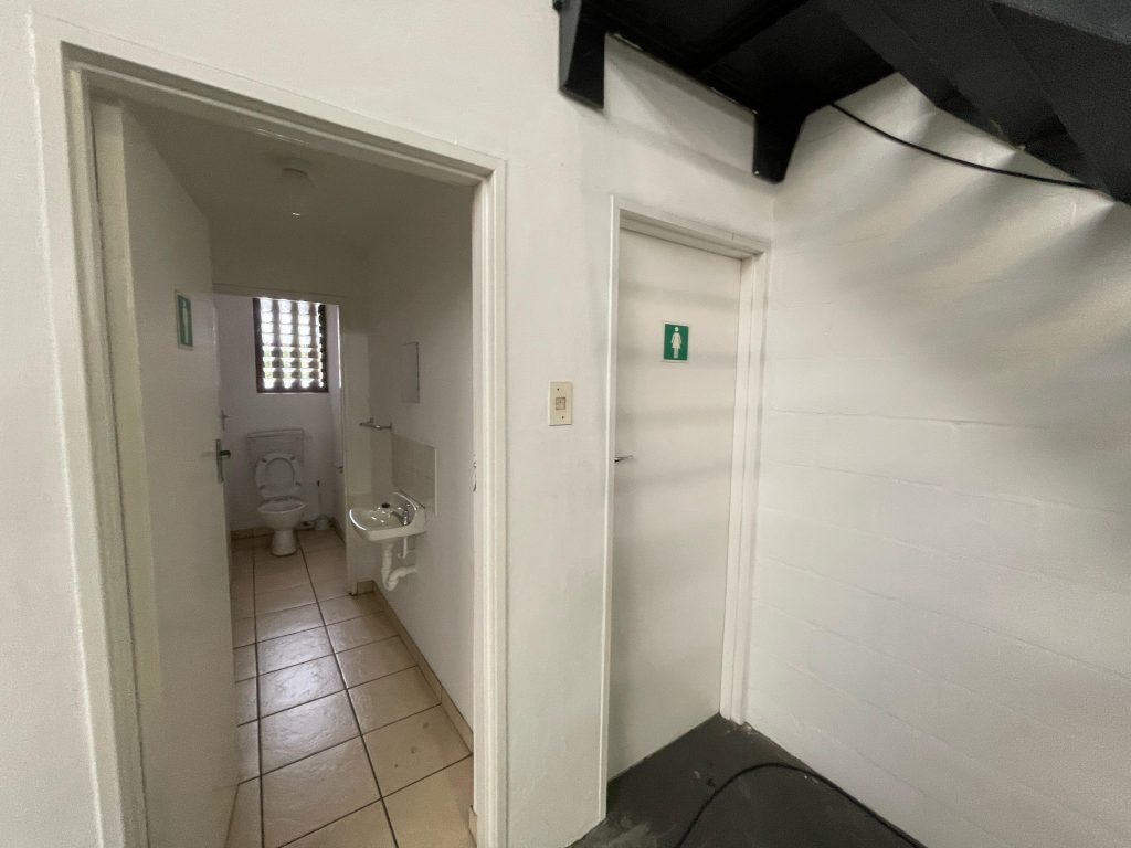 Warehouse to Rent Montague Gardens - Jigman Park