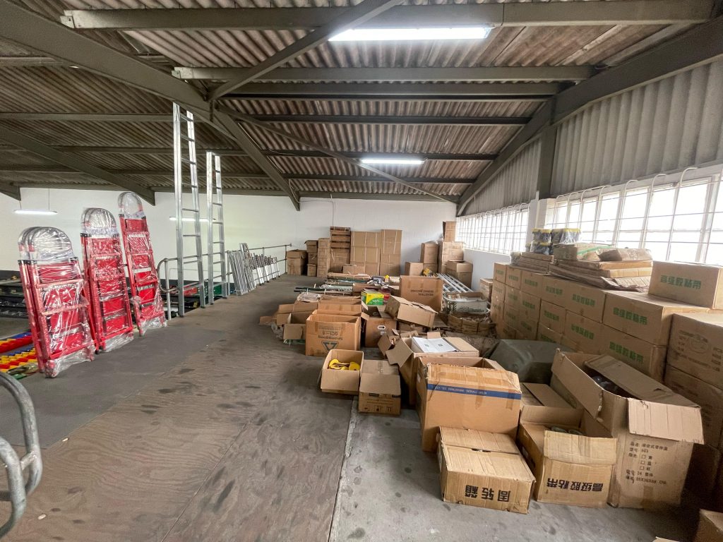 Warehouse to Rent Montague Gardens - Jigman Park