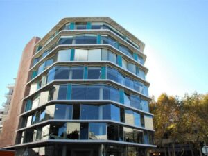 390 m² Office to Rent Claremont