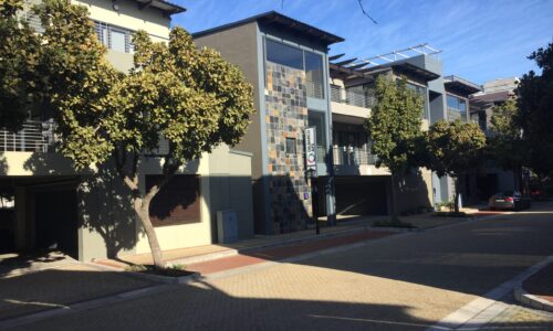 164 m² Office to Rent Century City
