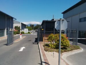 367 m² Warehouse to Rent Airport Industria
