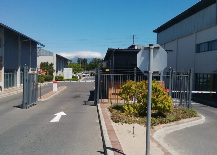 367 m² Warehouse to Rent Airport Industria