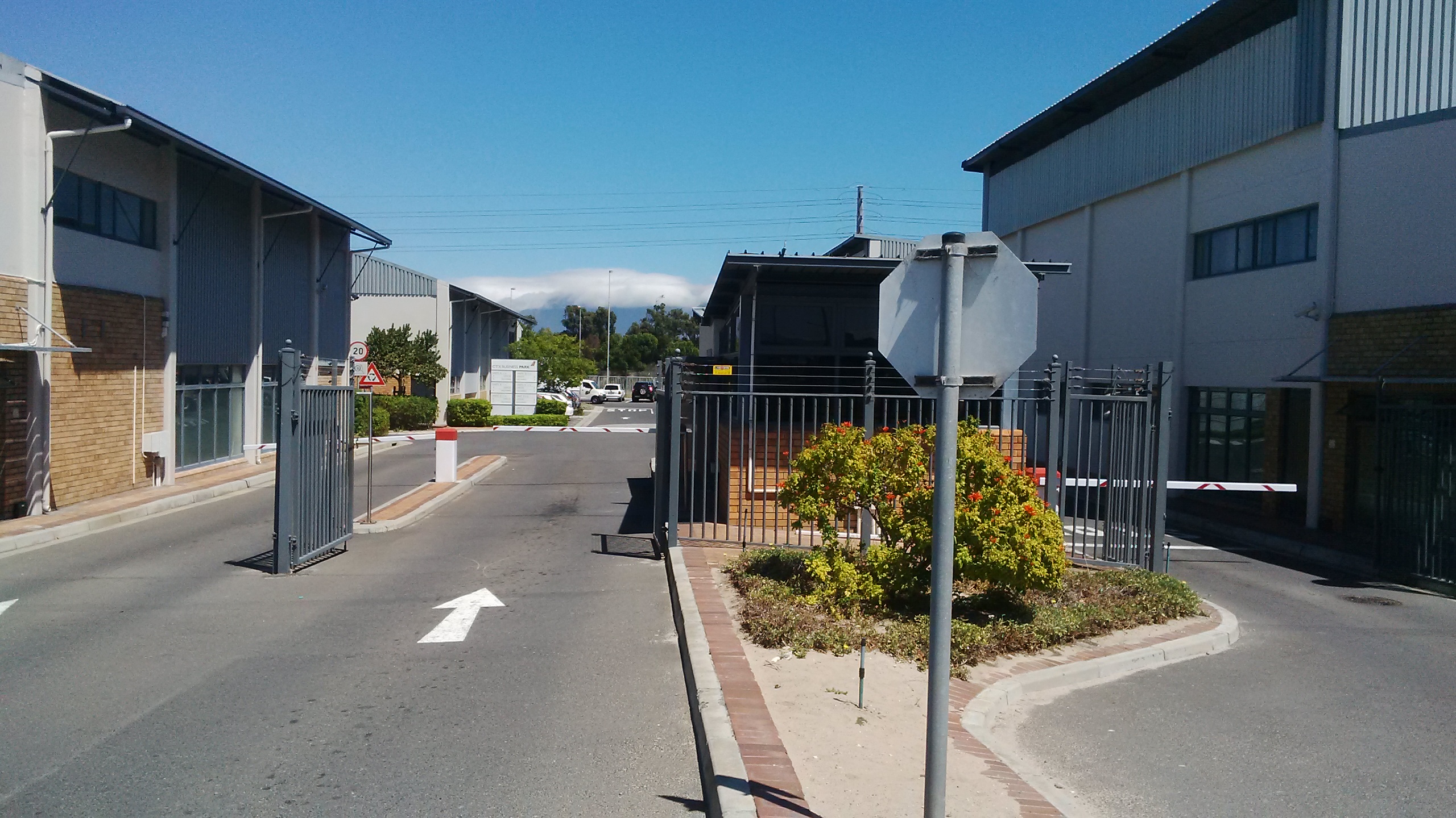 367 m² Warehouse to Rent Airport Industria