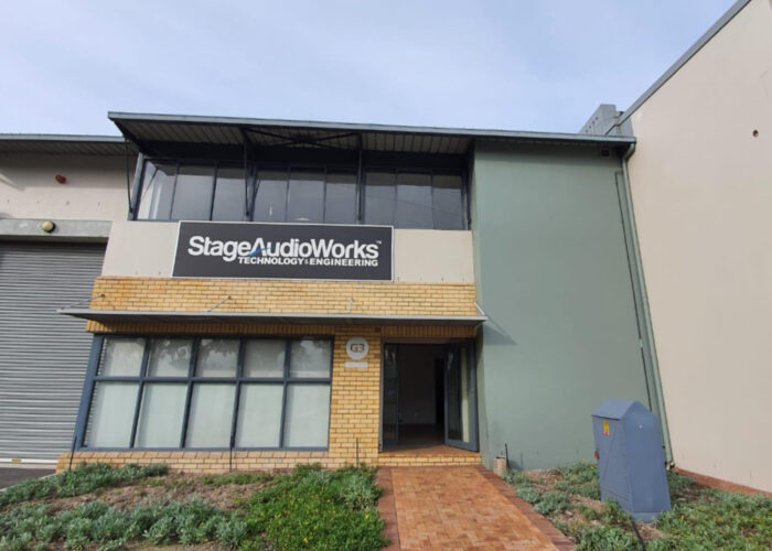 325 m² Warehouse to Rent Airport Industria