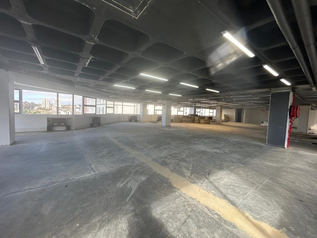 Office to Rent Claremont - Stadium on Main
