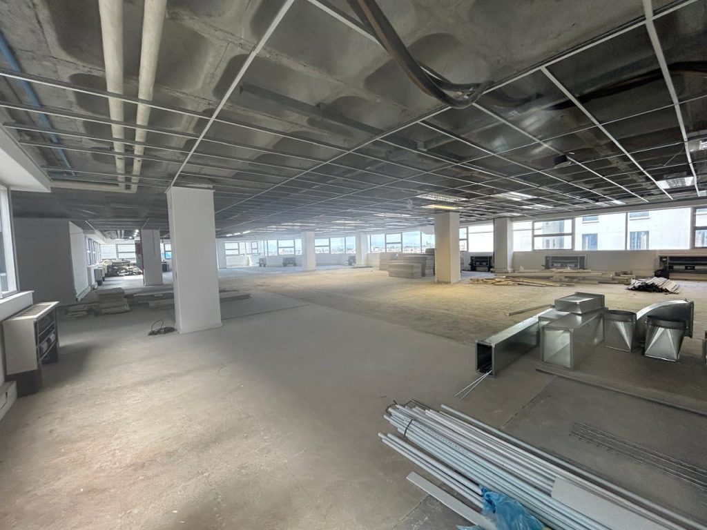 Office to Rent Claremont - Stadium on Main