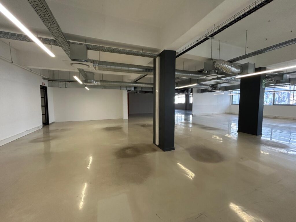 Office to Rent 33 Martin Hammerschlag