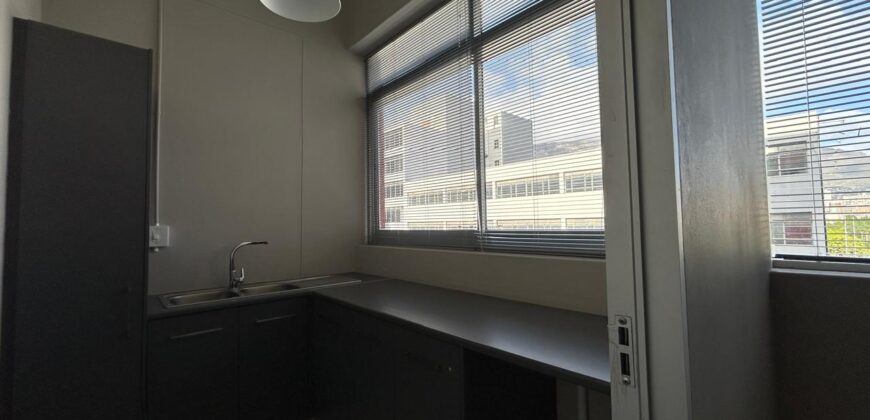 904 m² Office to Rent Foreshore