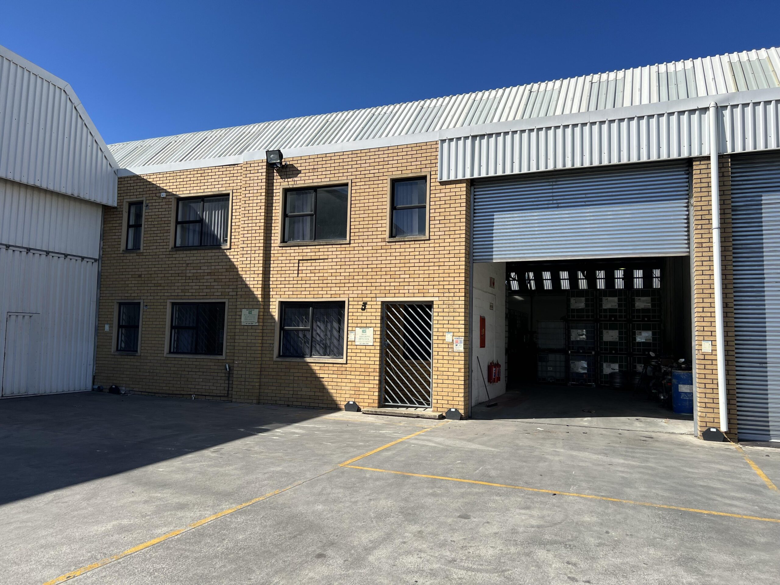 1,040 m² Warehouse to Rent Kyalami Plaza