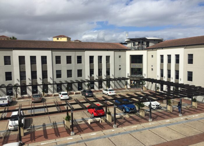 195 m² Office to Rent Century City