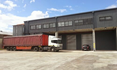2,305 m² Warehouse to Rent Range Industrial Park
