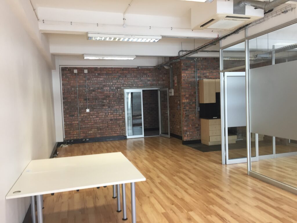 4 Loop Street