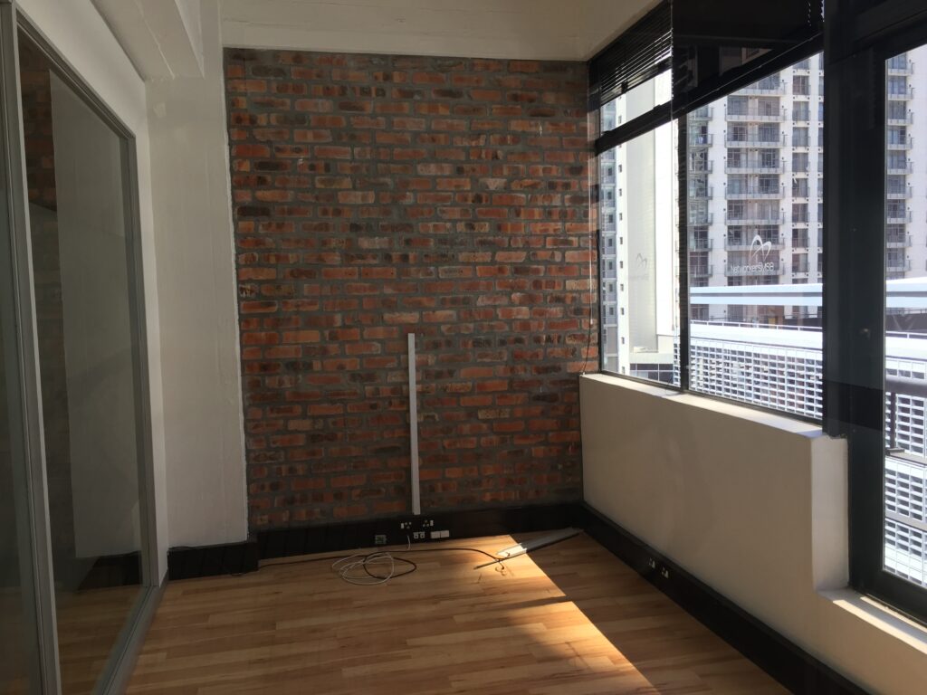 4 Loop Street