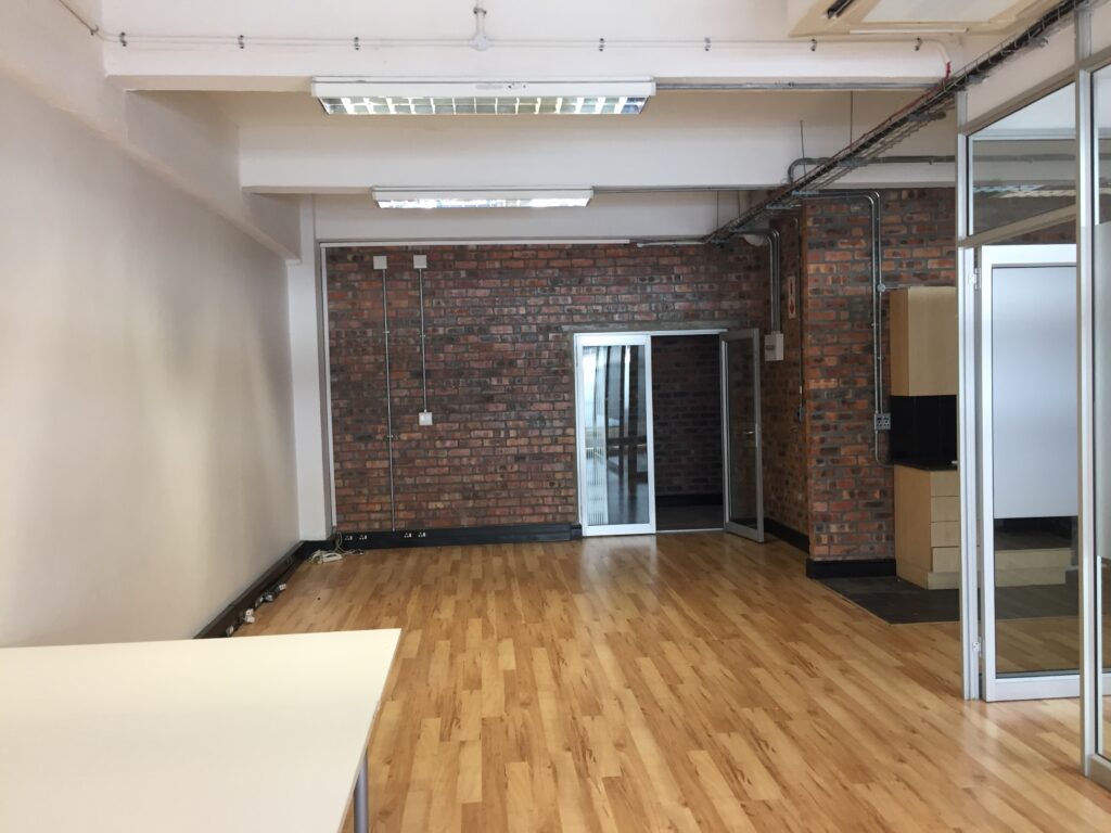 4 Loop Street