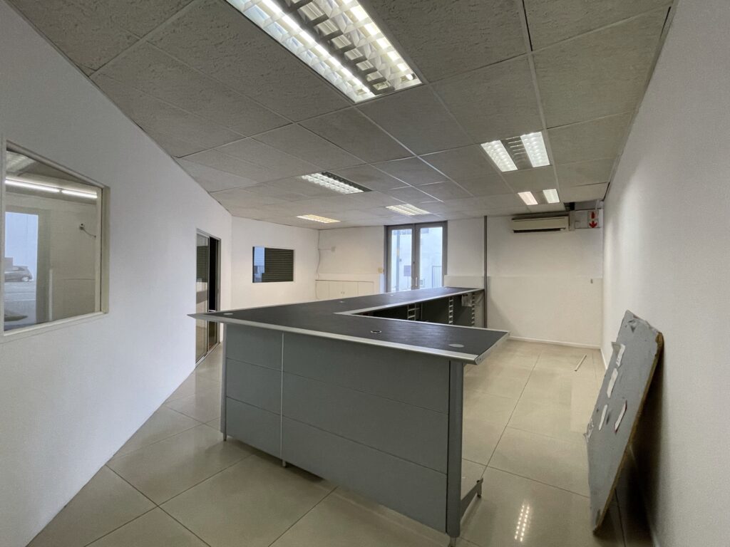 Retail Showroom to Rent Cape Town
