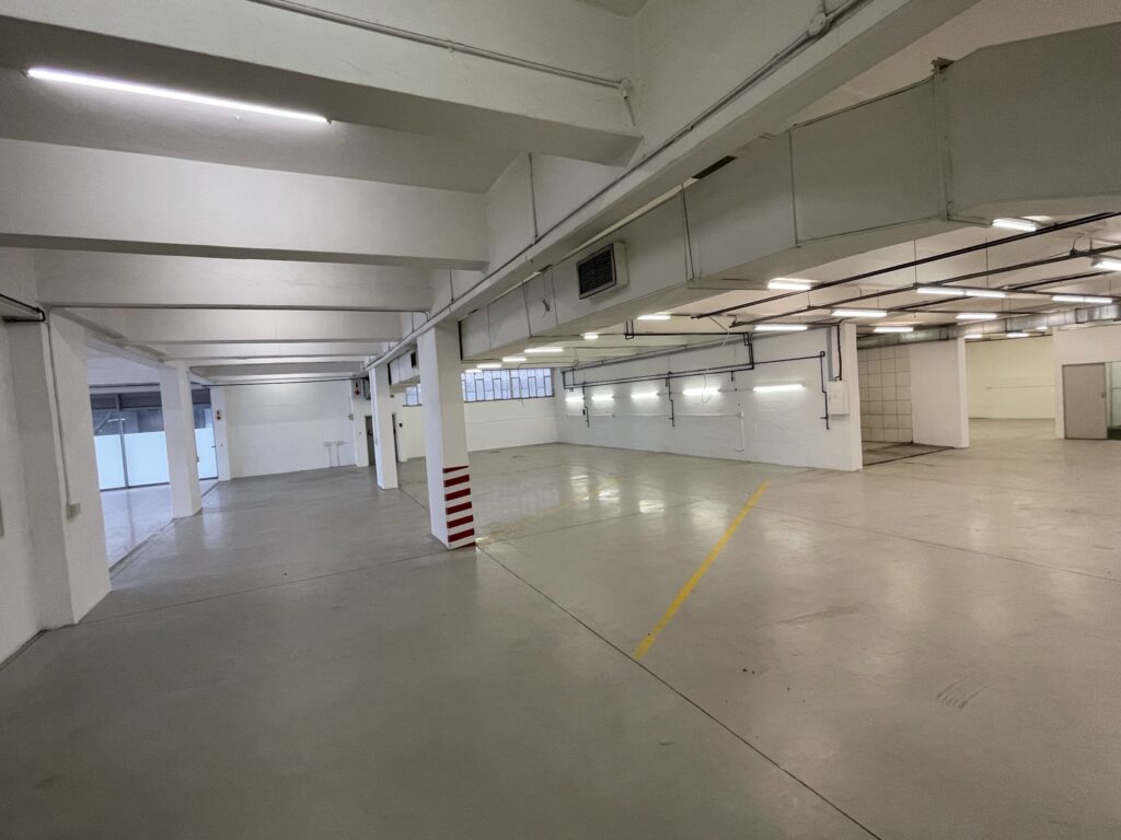 Retail Showroom to Rent Cape Town