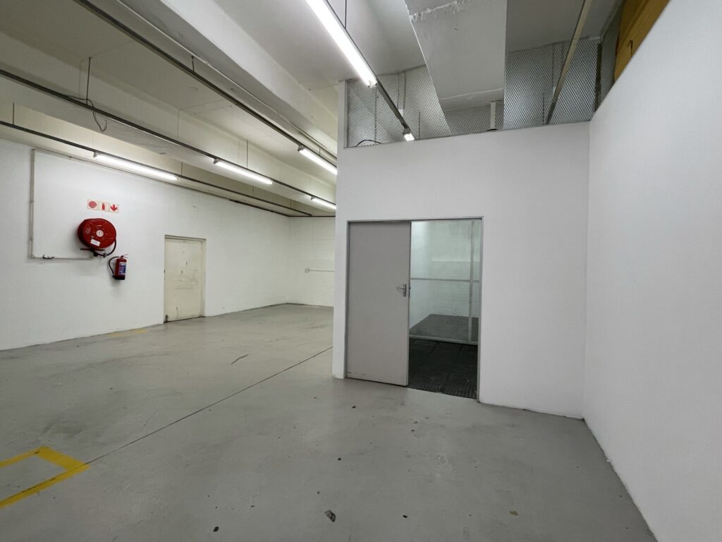 Retail Showroom to Rent Cape Town