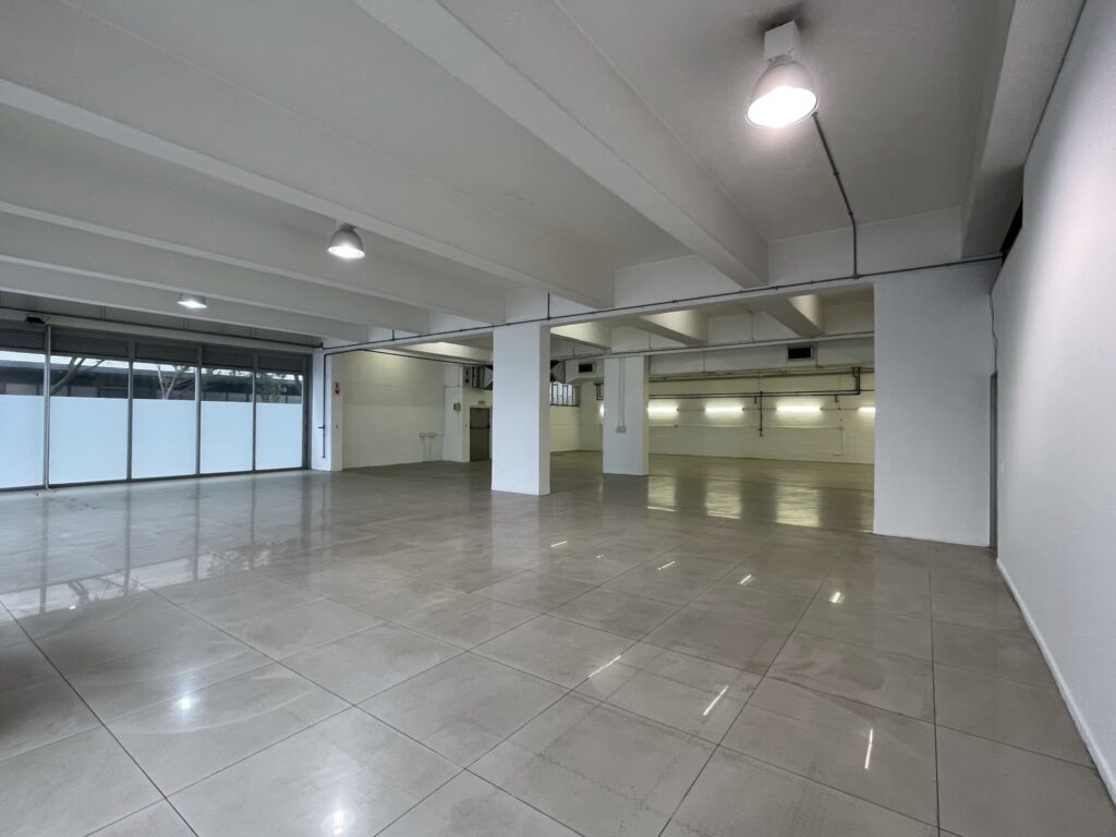 Retail Showroom to Rent Cape Town