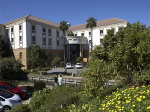 1,194 m² Office to Rent Century City