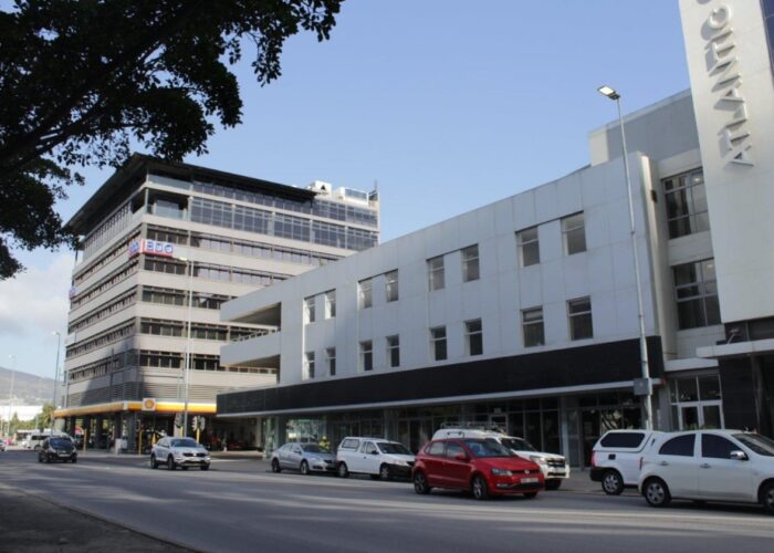 1,184 m² Office to Rent Foreshore