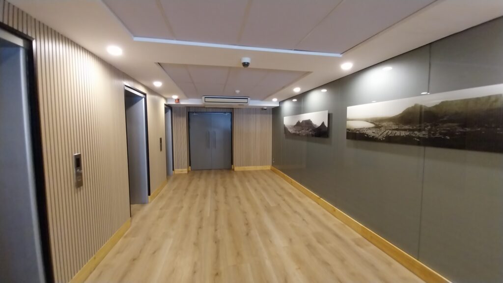 4 Loop Street