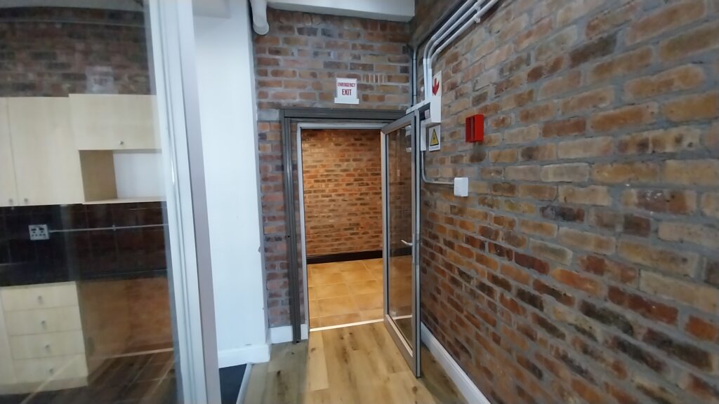 4 Loop Street