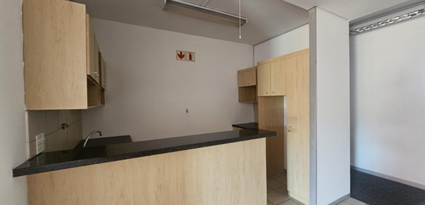 352 m² Office to Rent Century City