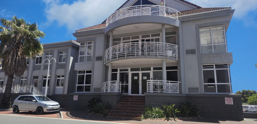 352 m² Office to Rent Century City