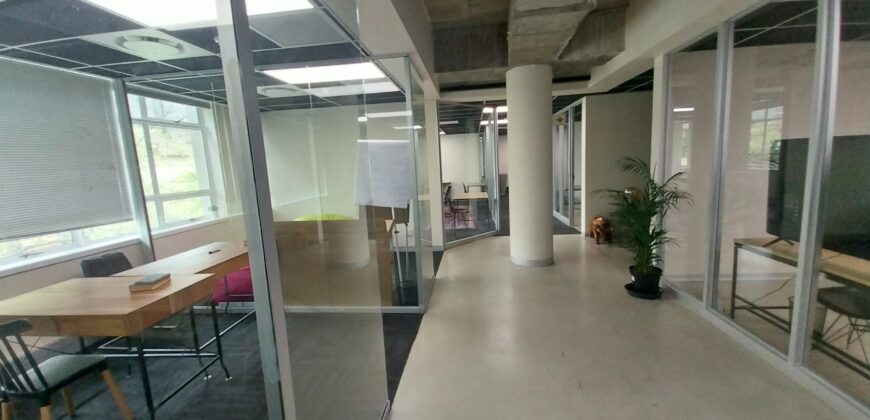 597 m² Office to Rent Claremont