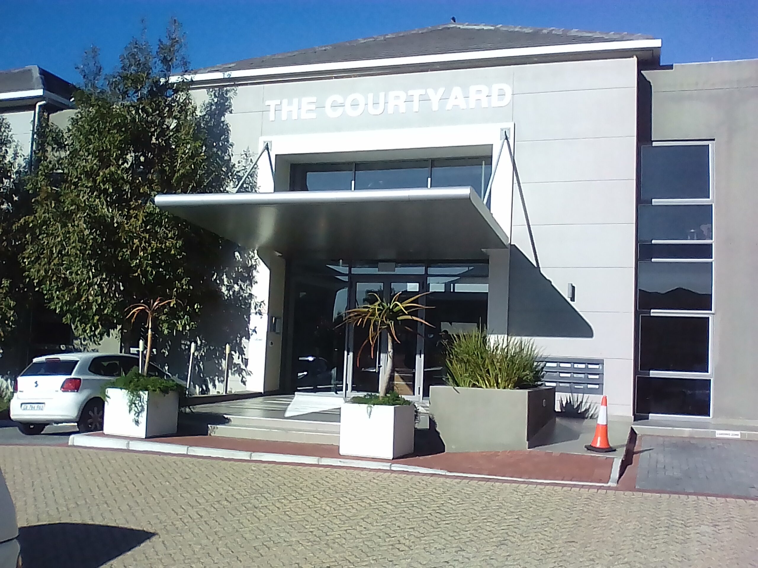221 m² Office to Rent Century City