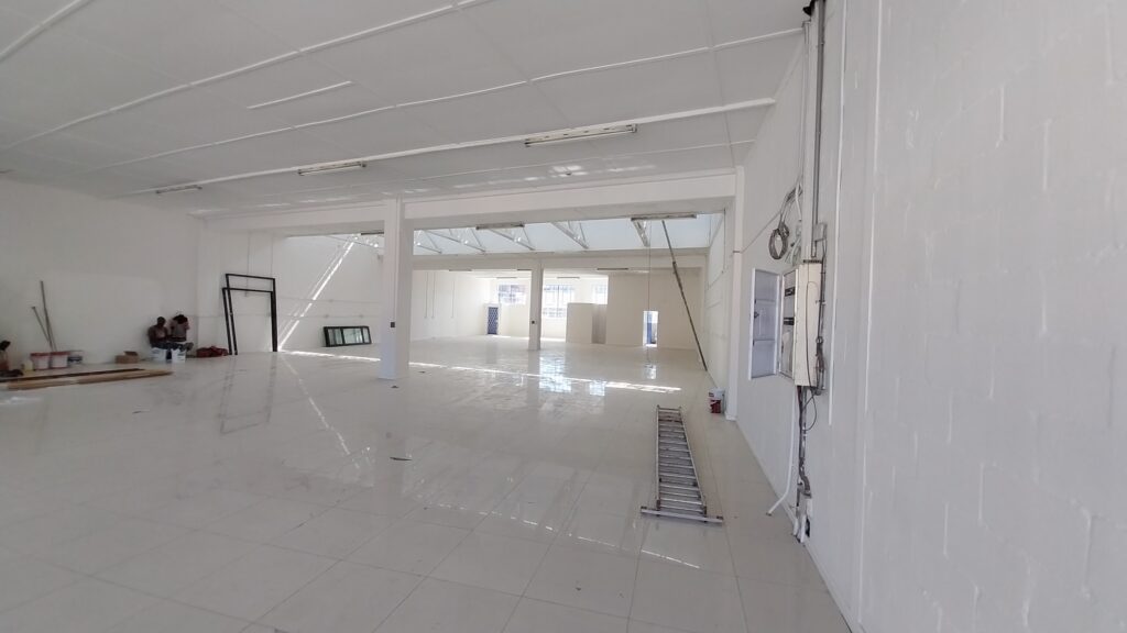 Warehouse to Let Observatory - St Michaels Park