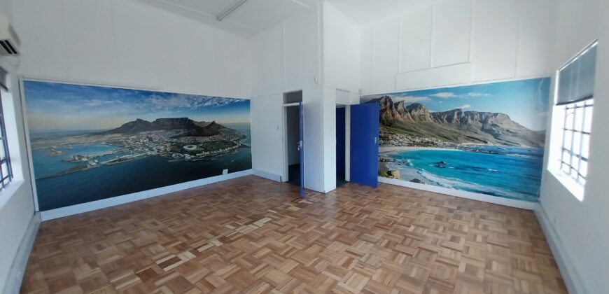 945 m² Warehouse to Rent Observatory