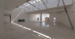 470 m² Warehouse to Rent Observatory