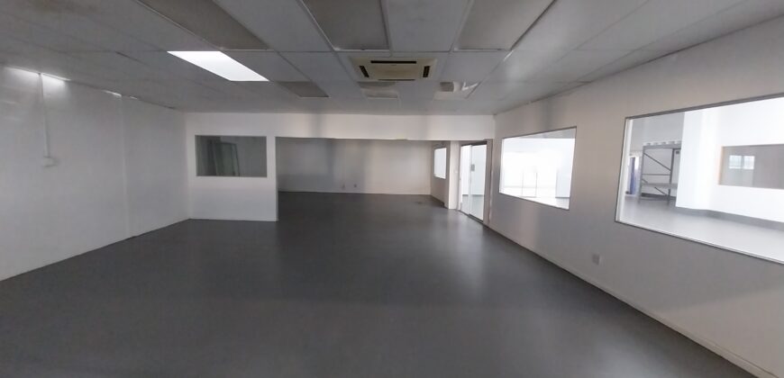 945 m² Warehouse to Rent Observatory